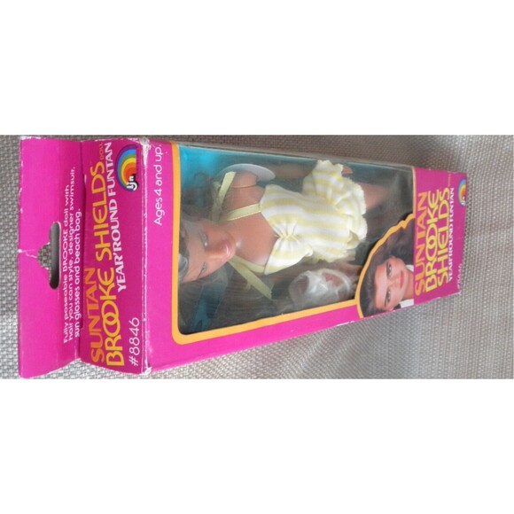 NEW 1982 VINTAGE, by LJN #8846, SUNTAN BROOKE SHIELDS DOLL YEAR ROUND FUNTAN - Picture 6 of 10